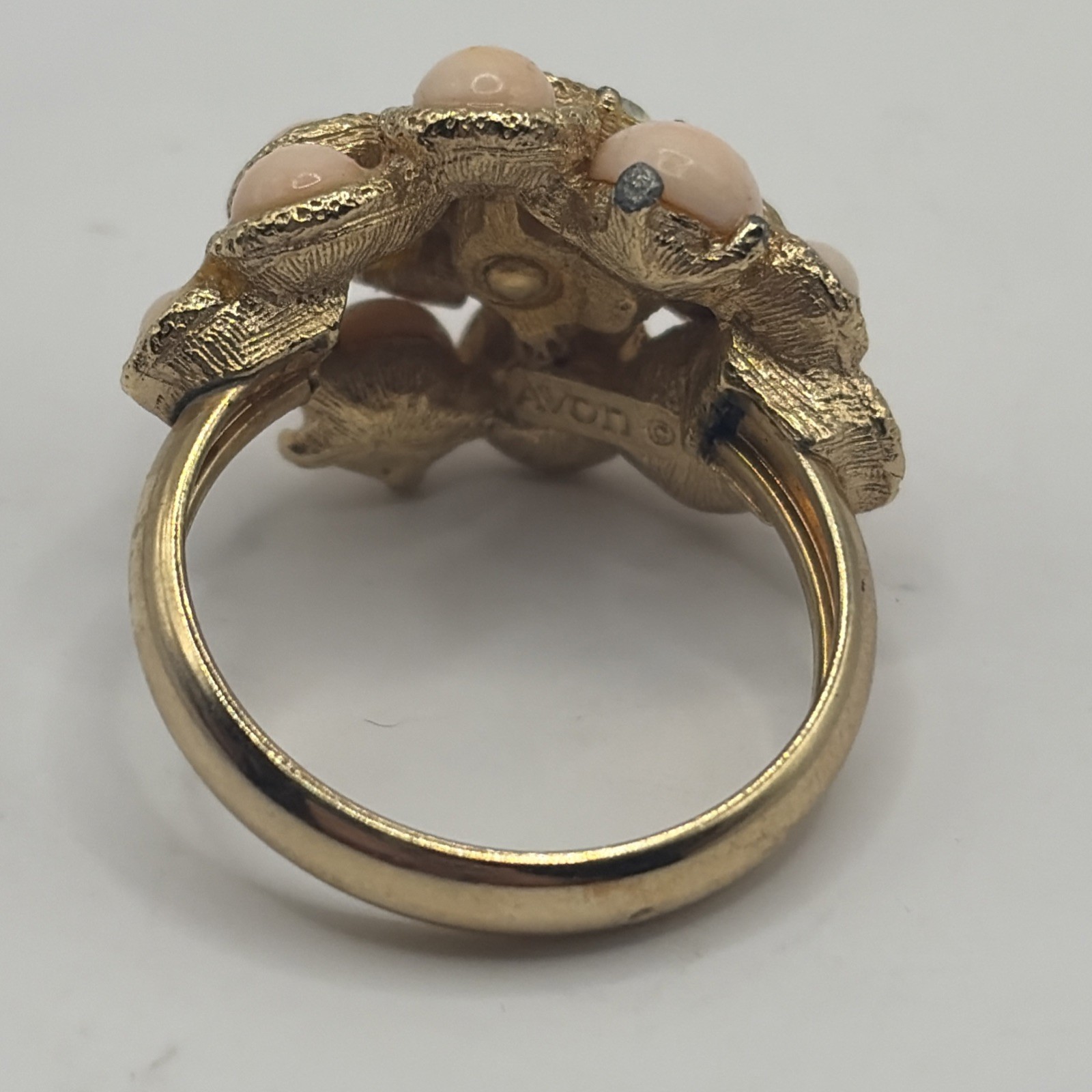 Vintage Avon Pink Coral Cab Cluster Rhinestone Gold tone- Size 7.25