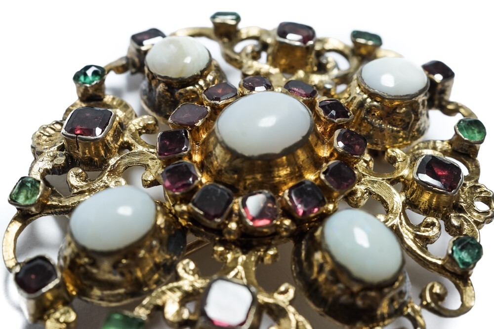 ANTIQUE AUSTRO HUNGARIAN SILVER GILT AGATE GARNET & EMERALD BROOCH PENDANT c1870