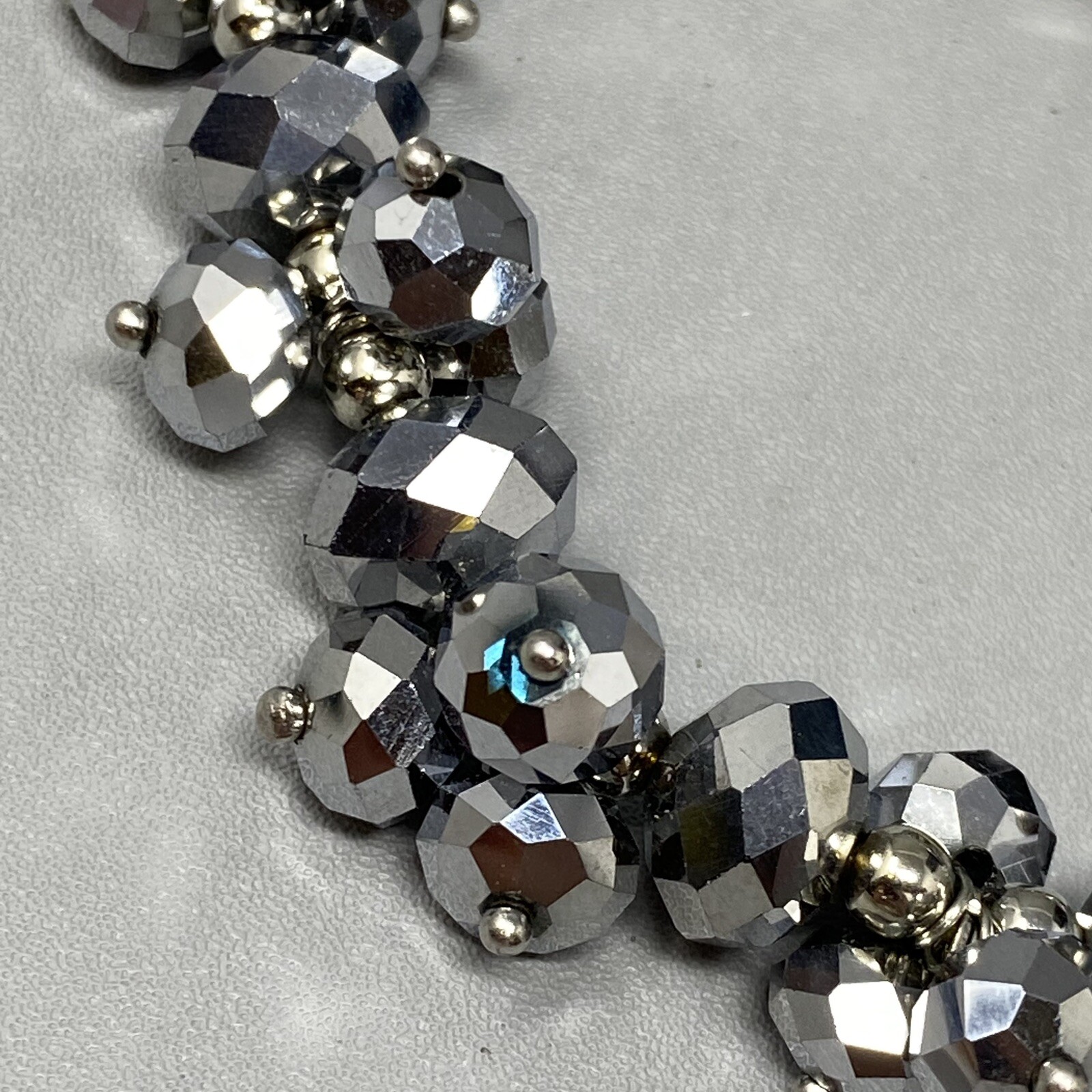 Stretch Bead Bracelet Silver Faceted Glass Cluster Fire Polished Iridescent 7″