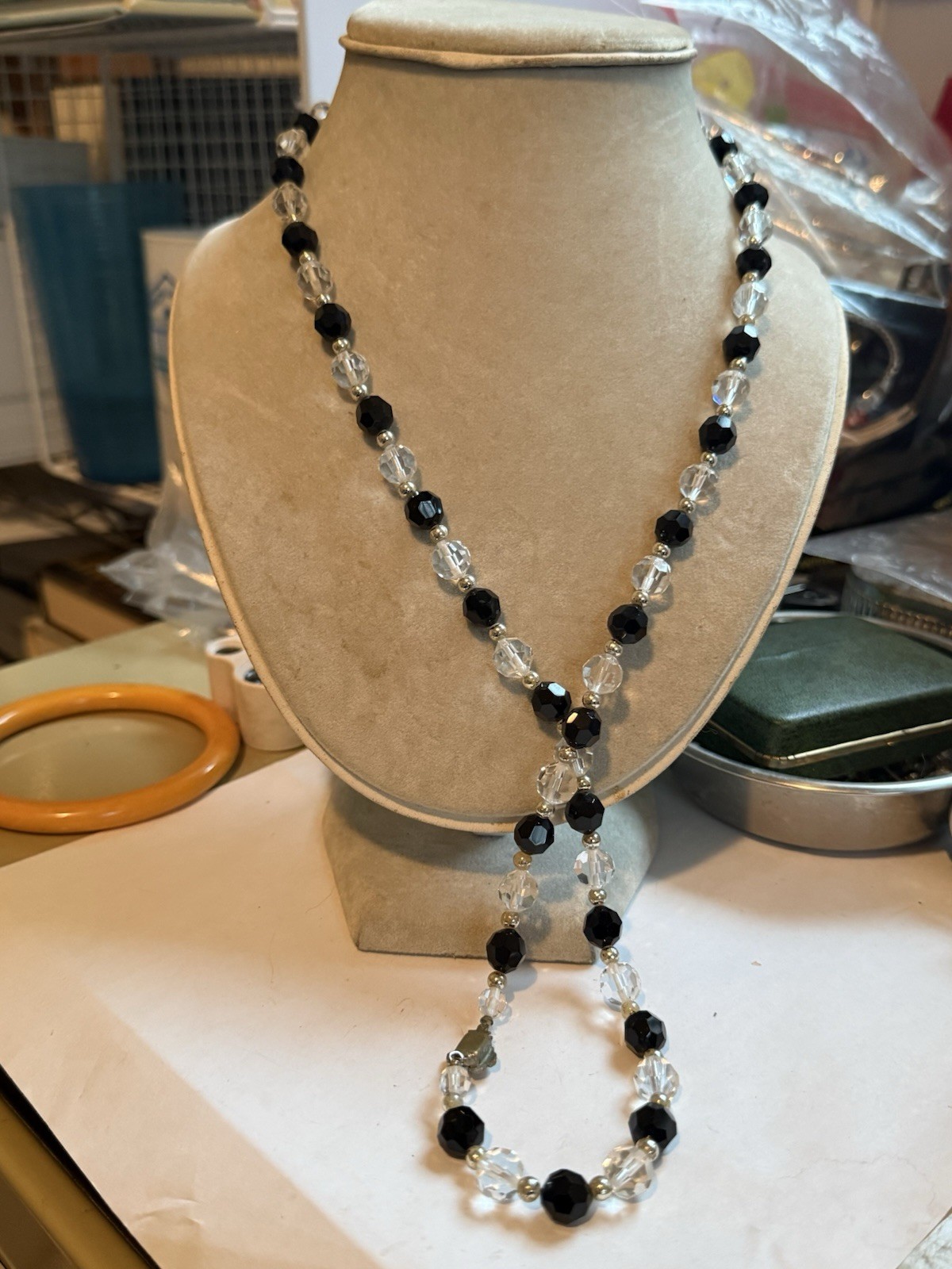 VTG 30” BLACK & CLEAR MOLDED GLASS BEADED NECKLACE-COSTUME JEWELRY