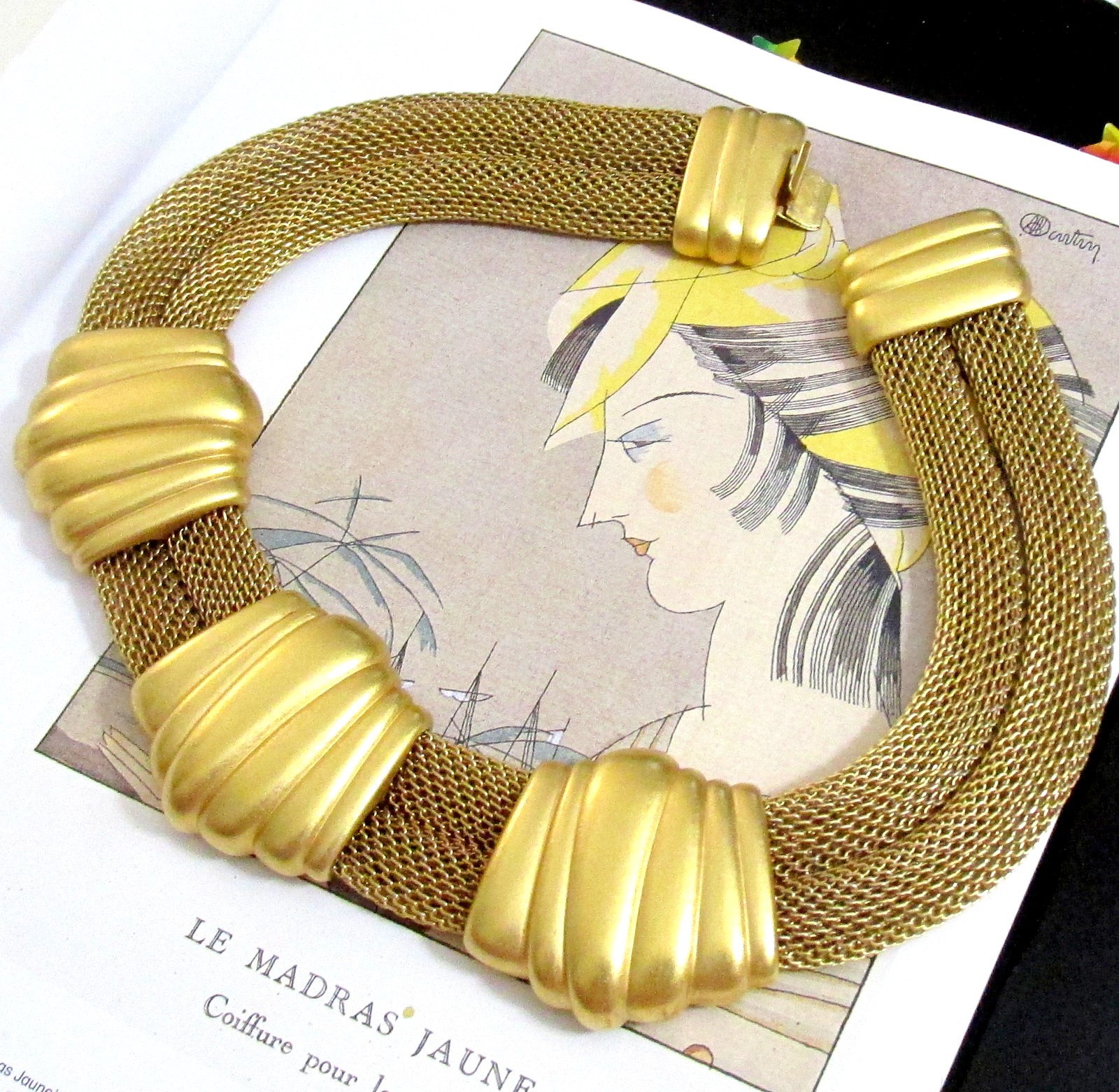 Vtg Runway MONET Double Mesh Chain Satin Gilt Station Modernist Necklace Weighty