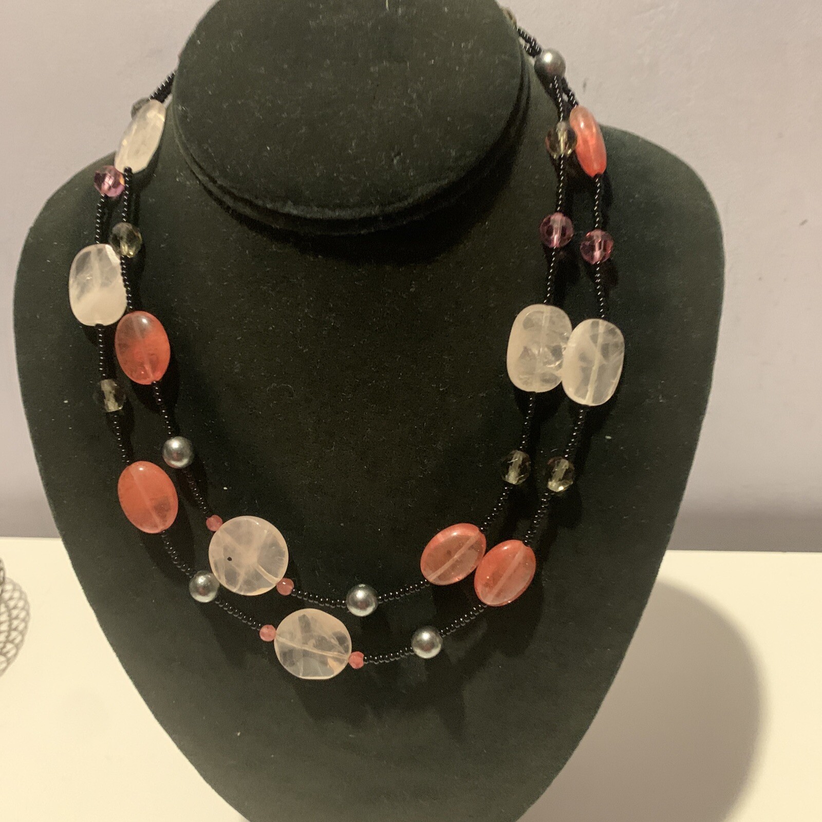 STUNNING VINTAGE ESTATE ROSE QUARTZ & CARNELIAN BLACK MICRO BEADS NECKLACE 36″