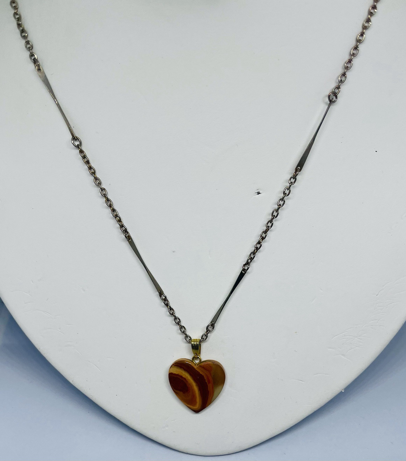 Vintage 1970’s Agate Geode Heart Pendant Bar Link Chain 18” Necklace