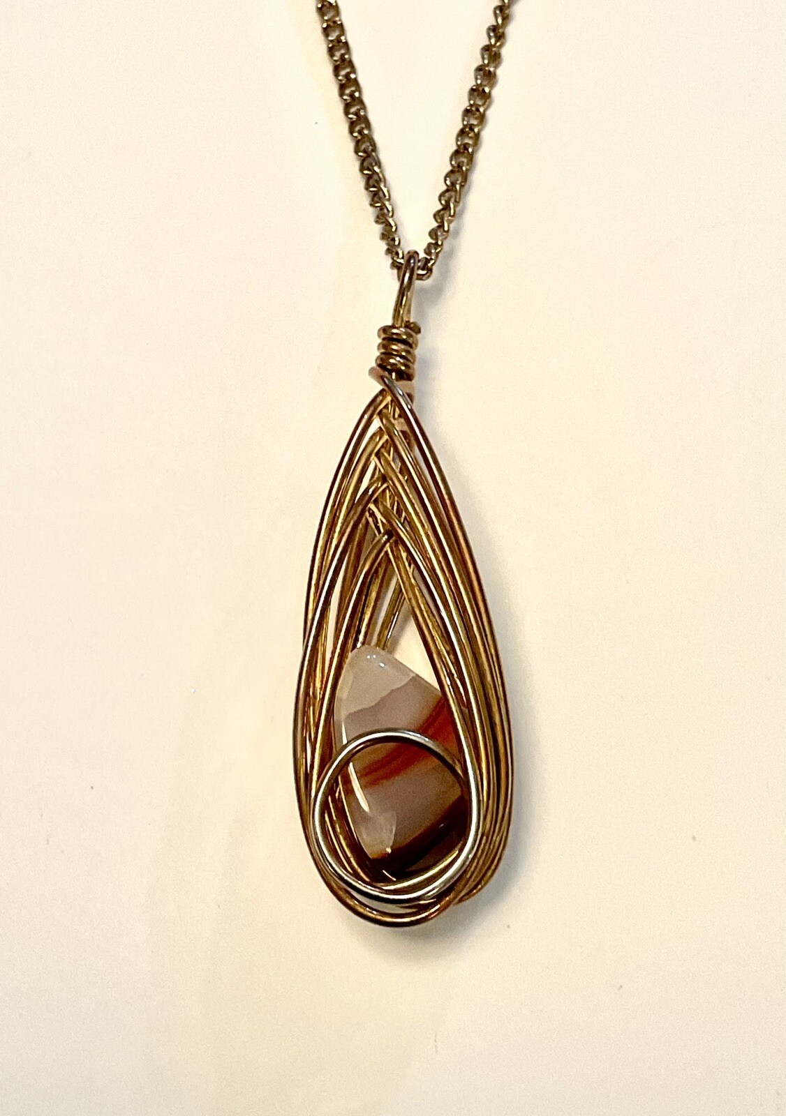 Vintage Gold Tone Wire Wrapped Agate Stone Necklace 24”