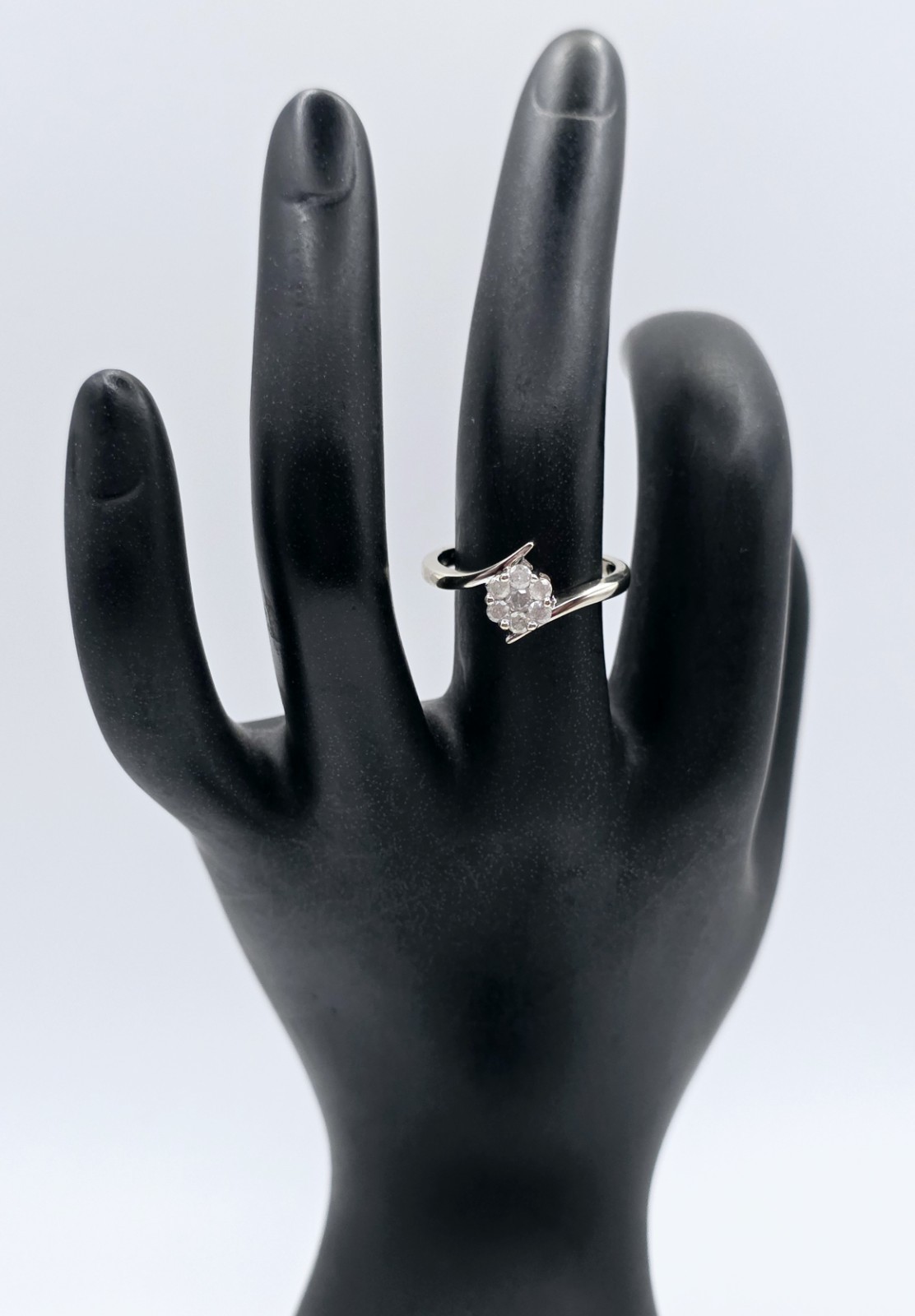 Vintage 10k White Gold Diamond Bypass Cluster Ring Size 7.25 Flower Rosette