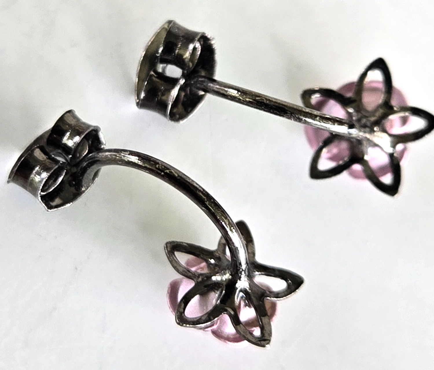 Vintage Pink Aluminum Rose Flower Stud & Hoop Gunmetal Earrings 13/16″