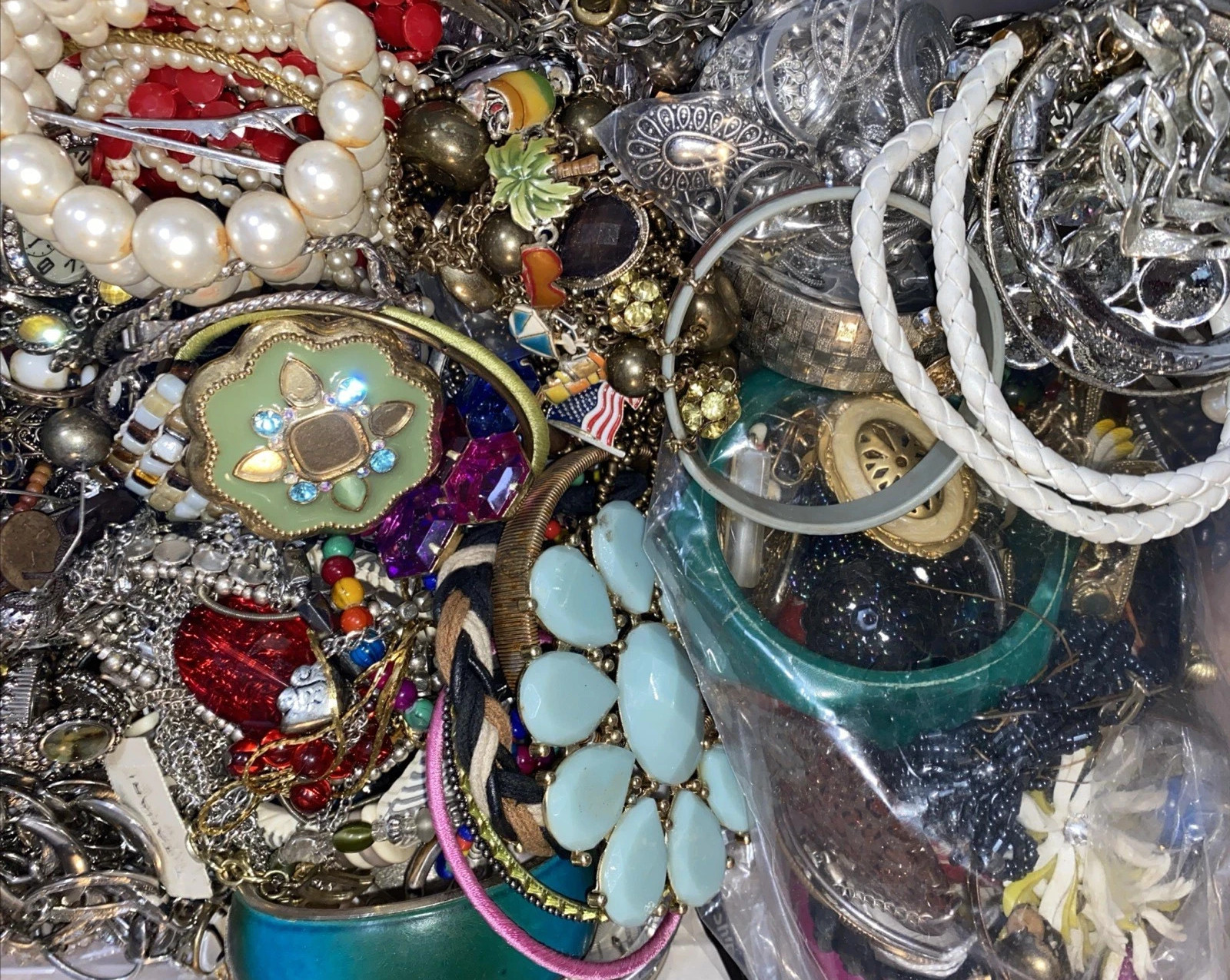 1/2 Pound Vintage To Modern FASHION JEWELRY Lot Great Gift READ DESCRIPTION
