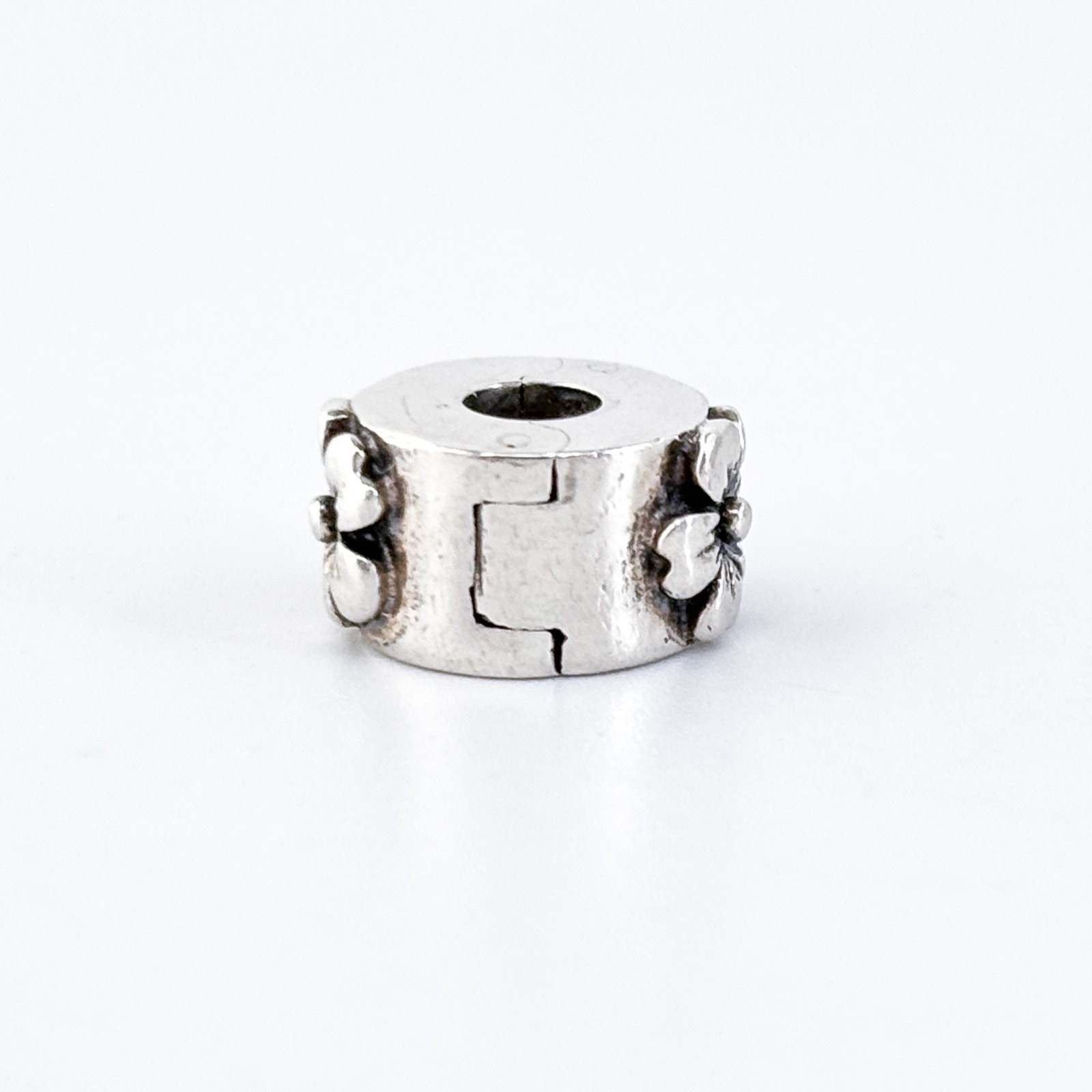 Vintage CHAM Thailand Sterling Silver 925 1cm Floral Clip Charm Bead