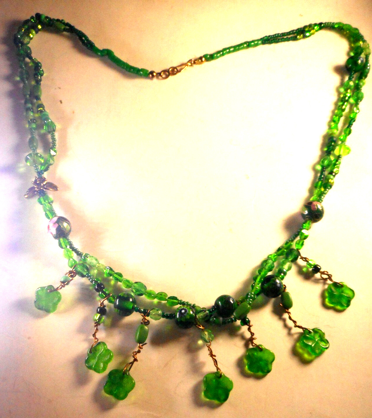 Artisan Green Glass Beaded Necklace Bee Bead Hook Clasp 22″