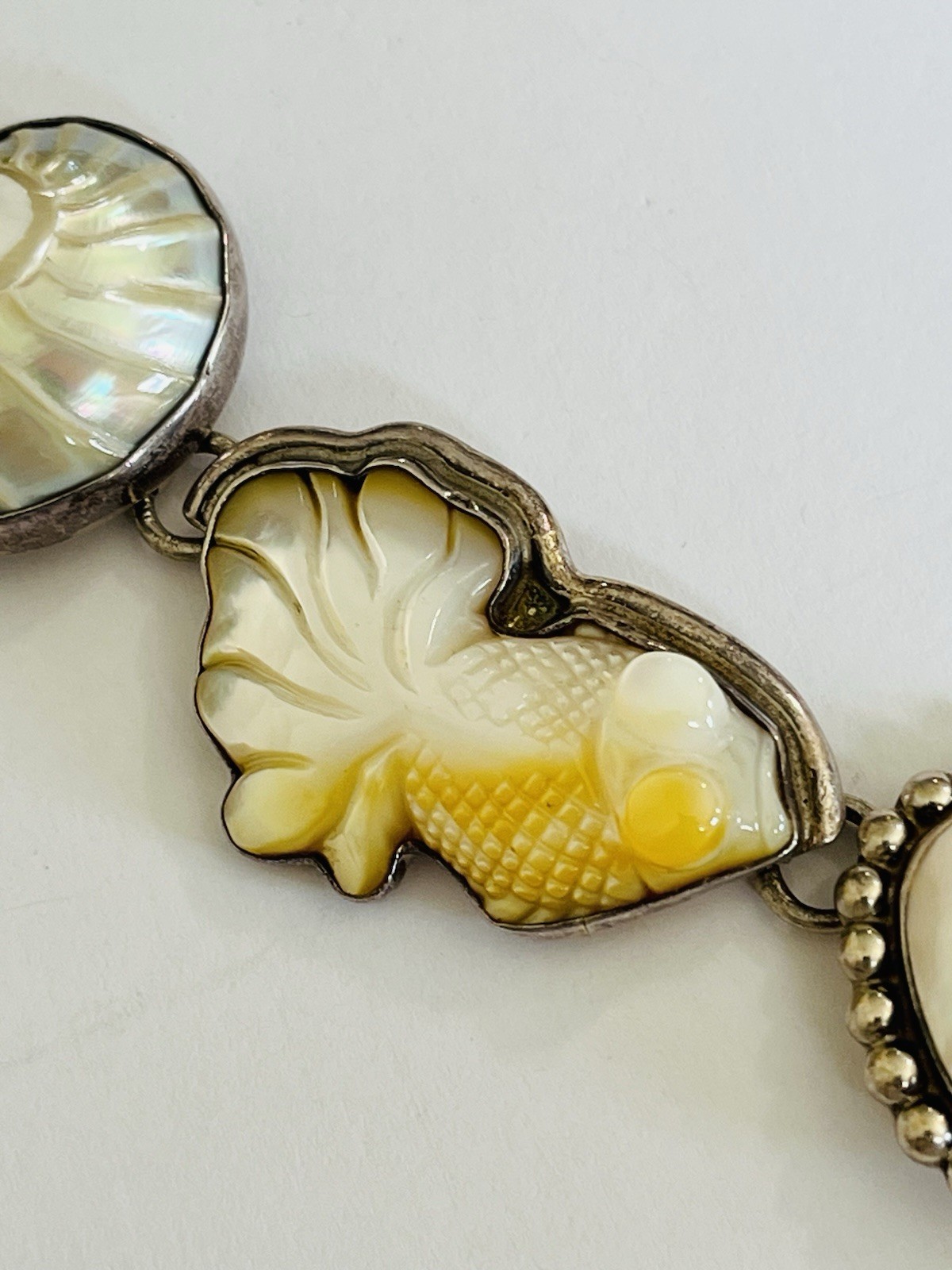 Vintage Sterling Silver AMY KAHN RUSSELL Mother Of Pearl Carved Fish Bracelet