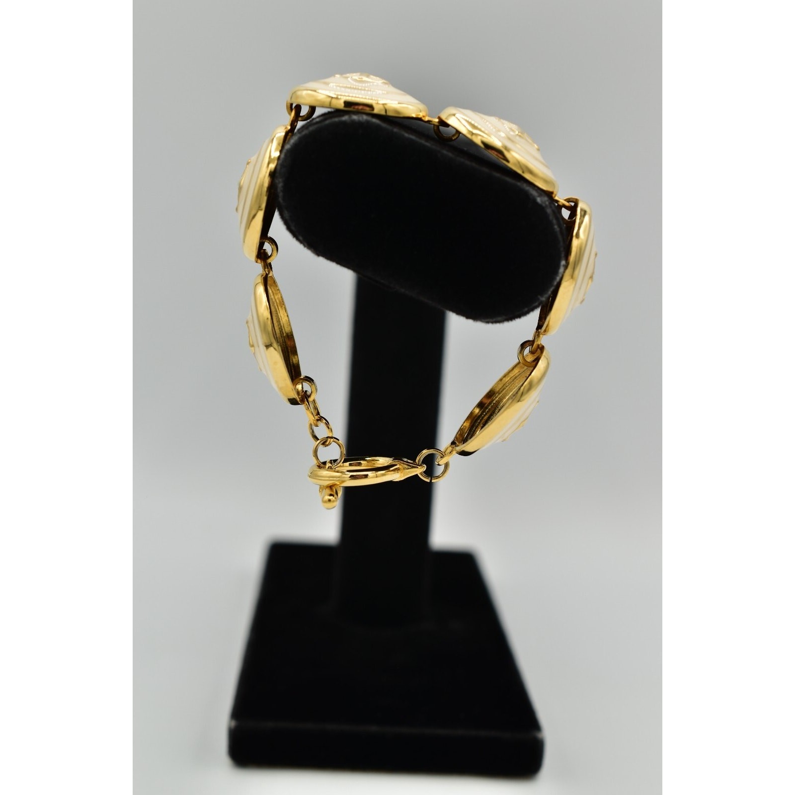 Vintage Anchor Linked Bracelet Chunky Off White Nautical Gold Tone 1990s BinAW