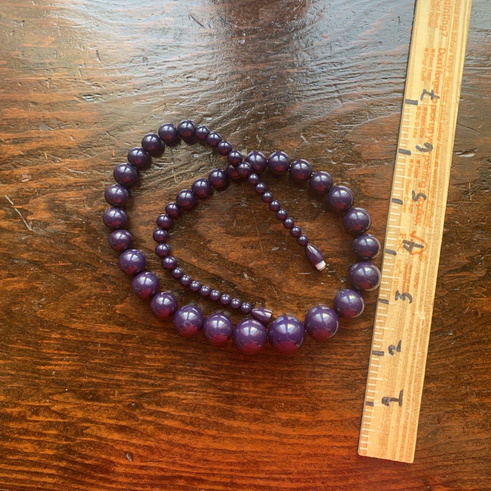 Graduated Purple Plastic Bead Necklace Retro Style 22 Inches