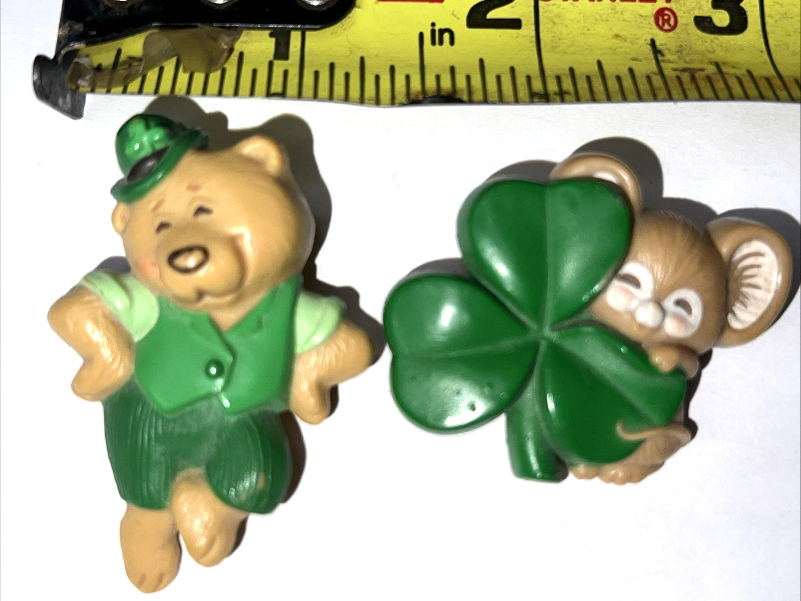 Vtg Lot 2 Hallmark St. Patricks Day Green Clover Leprechaun Mouse + Bear Pins