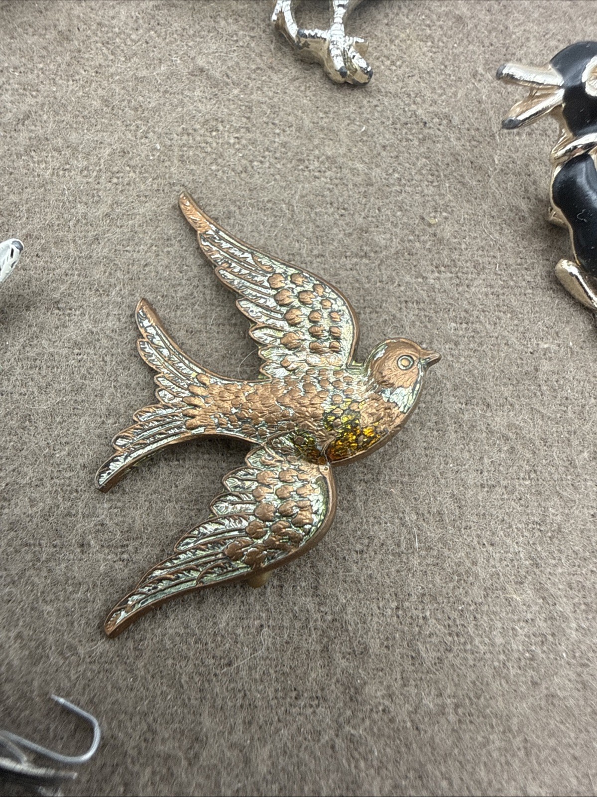 Vintage Mixed Lot of Brooches Pins Animals Gold and Silver Tone Bird Theme