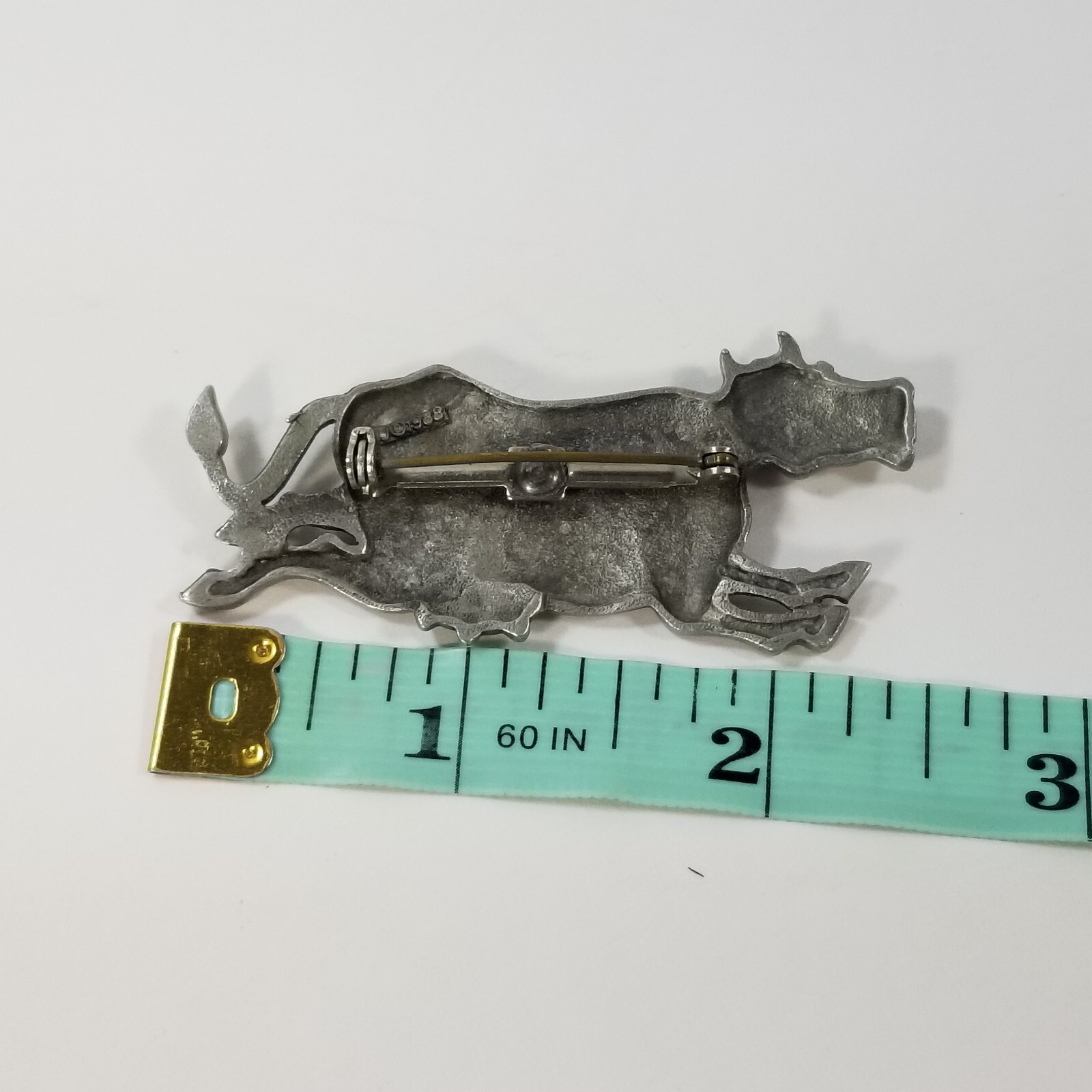 Vintage 1988 JJ The cow jumped over the moon brooch pin silver tone 2.25″