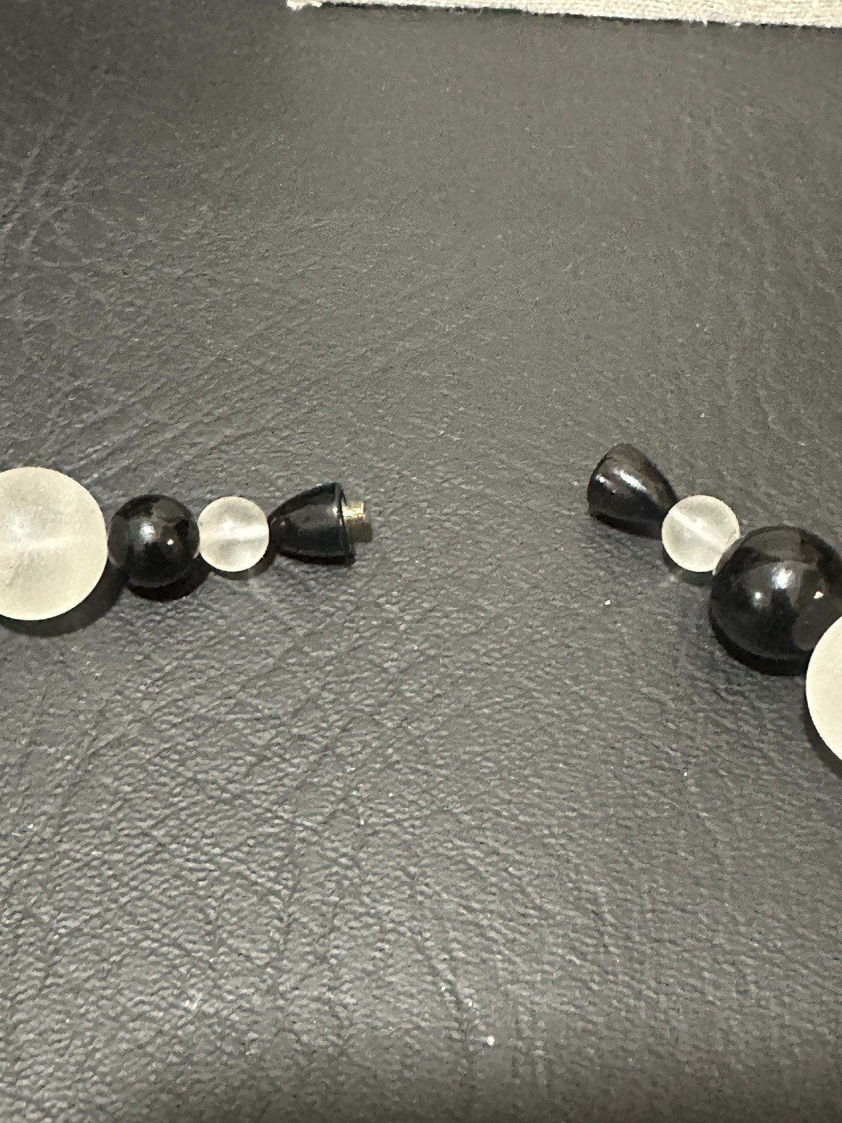 Vintage Black Clear Graduated Acrylic Bead Necklace 16 Inch Twist Closure 16″