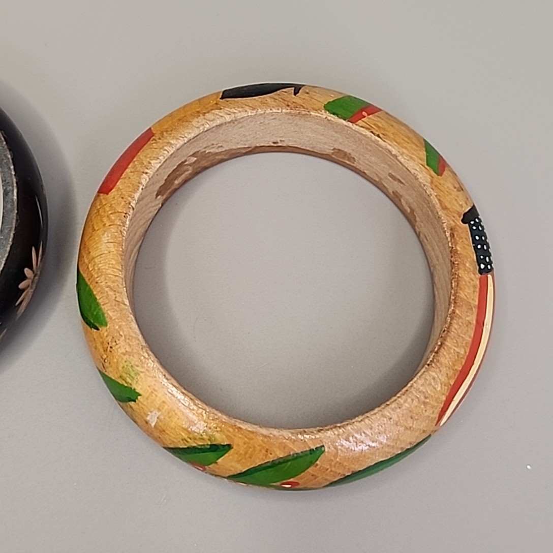 Vintage Bangle Bracelet Lot of 4 Wood Carved Hand Painted Earth Tones Wired