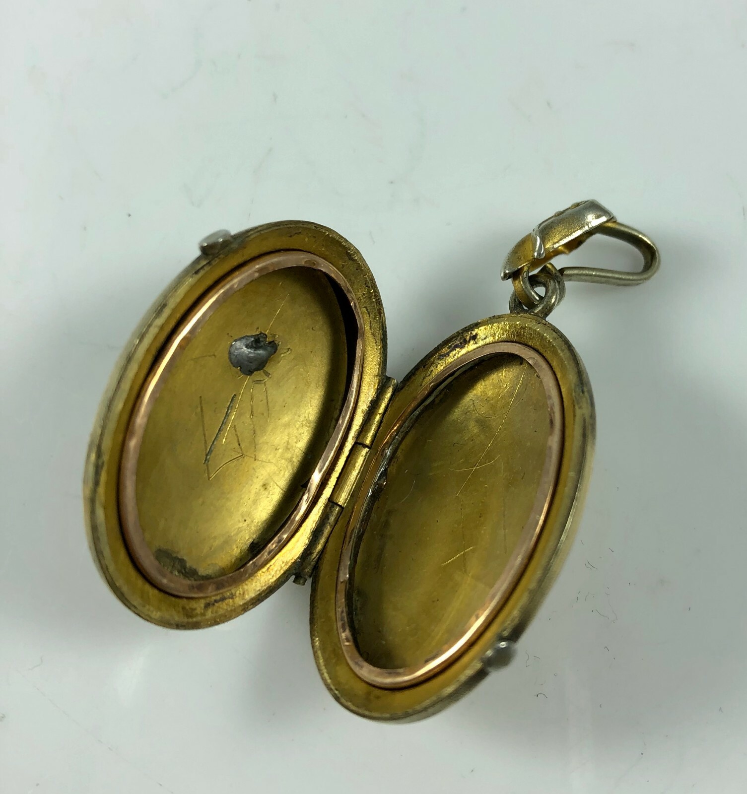 Antique Victorian Etruscan Gold Filled Oval Locket Applied Decoration & Pearls