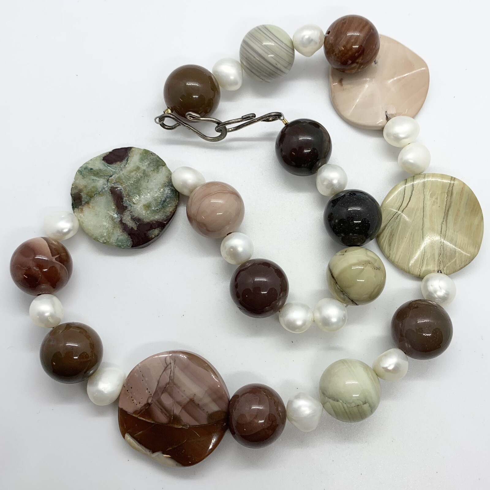 VTG BOHEMIAN NECKLACE CHUNKY MULTICOLOR GLASS STONE PEARL 19” BEADED BOHO BOLD