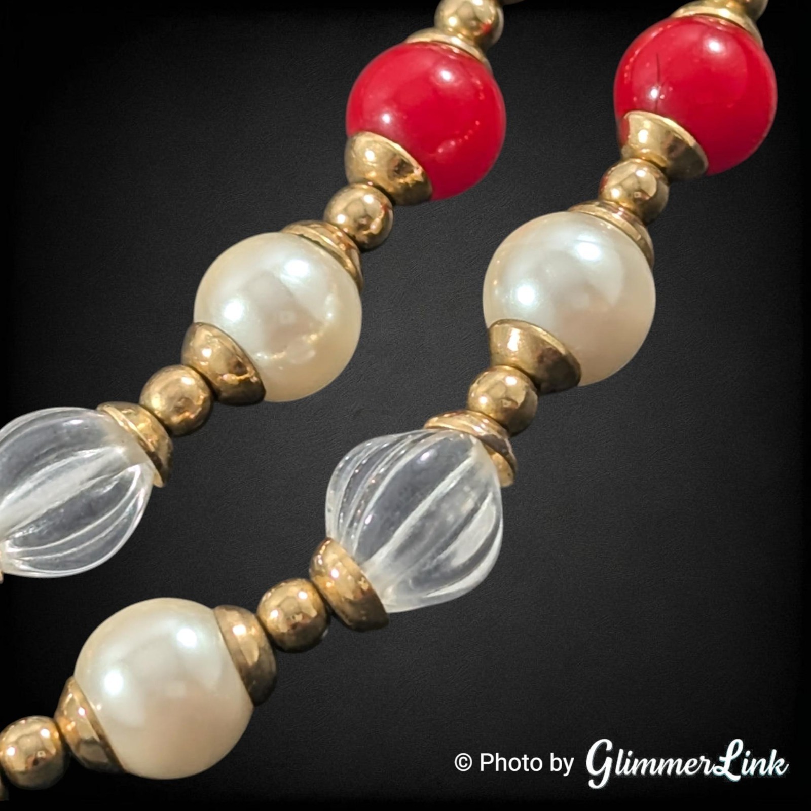 Vintage Faux Pearl Lucite Beaded Necklace Red White Gold Tone 22.5 Inch