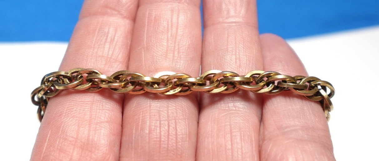 GOLD FILLED CHAIN BRACELET VINTAGE 7 1/2 INCHES 8.7 GRAMS J-886