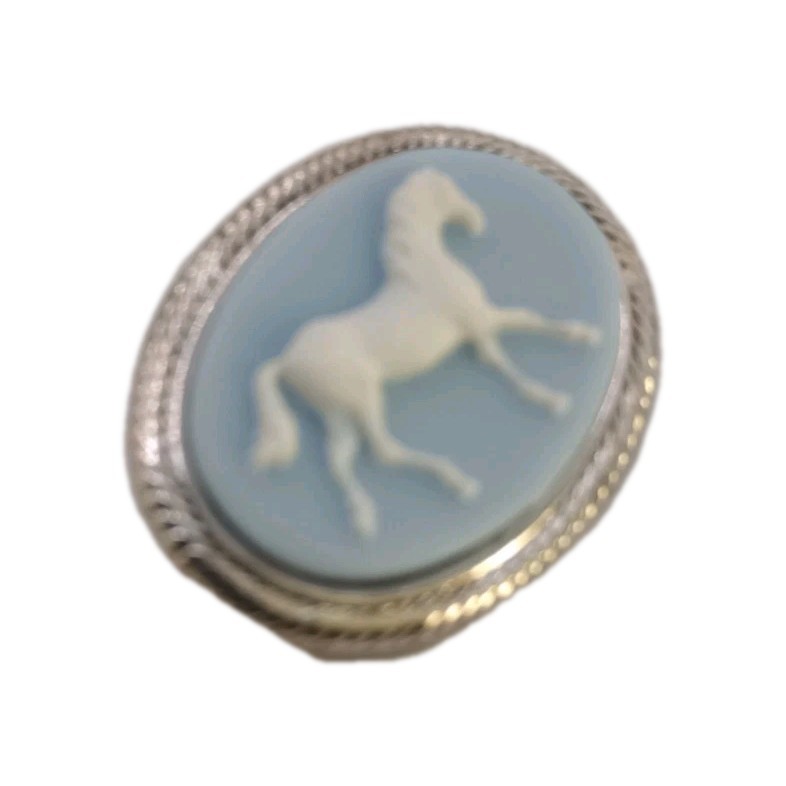 Vintage Blue Cameo Horse Brooch Silver Tone Equestrian Jewelry 1 1/4 in By 1 in