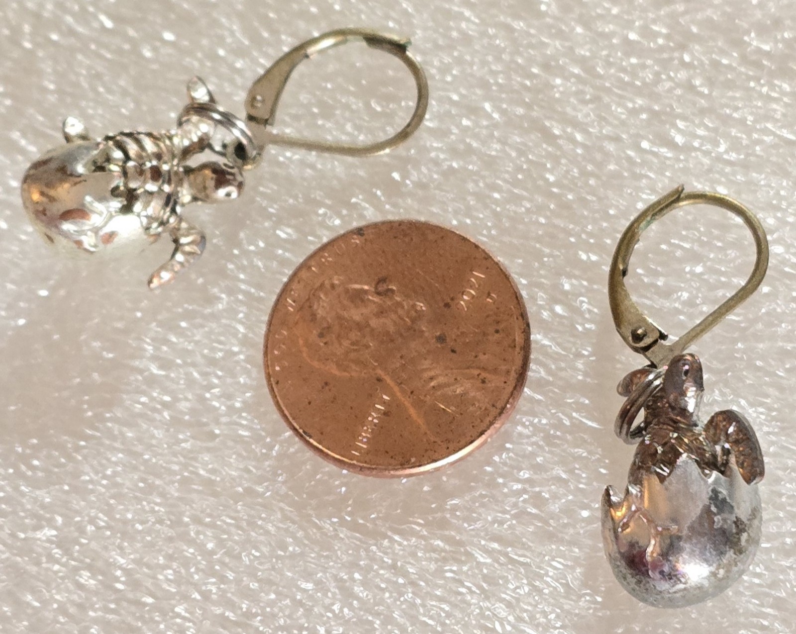 Vintage Silver Tone Figural Baby Hatching Turtles Shells Drop Pierced Earrings