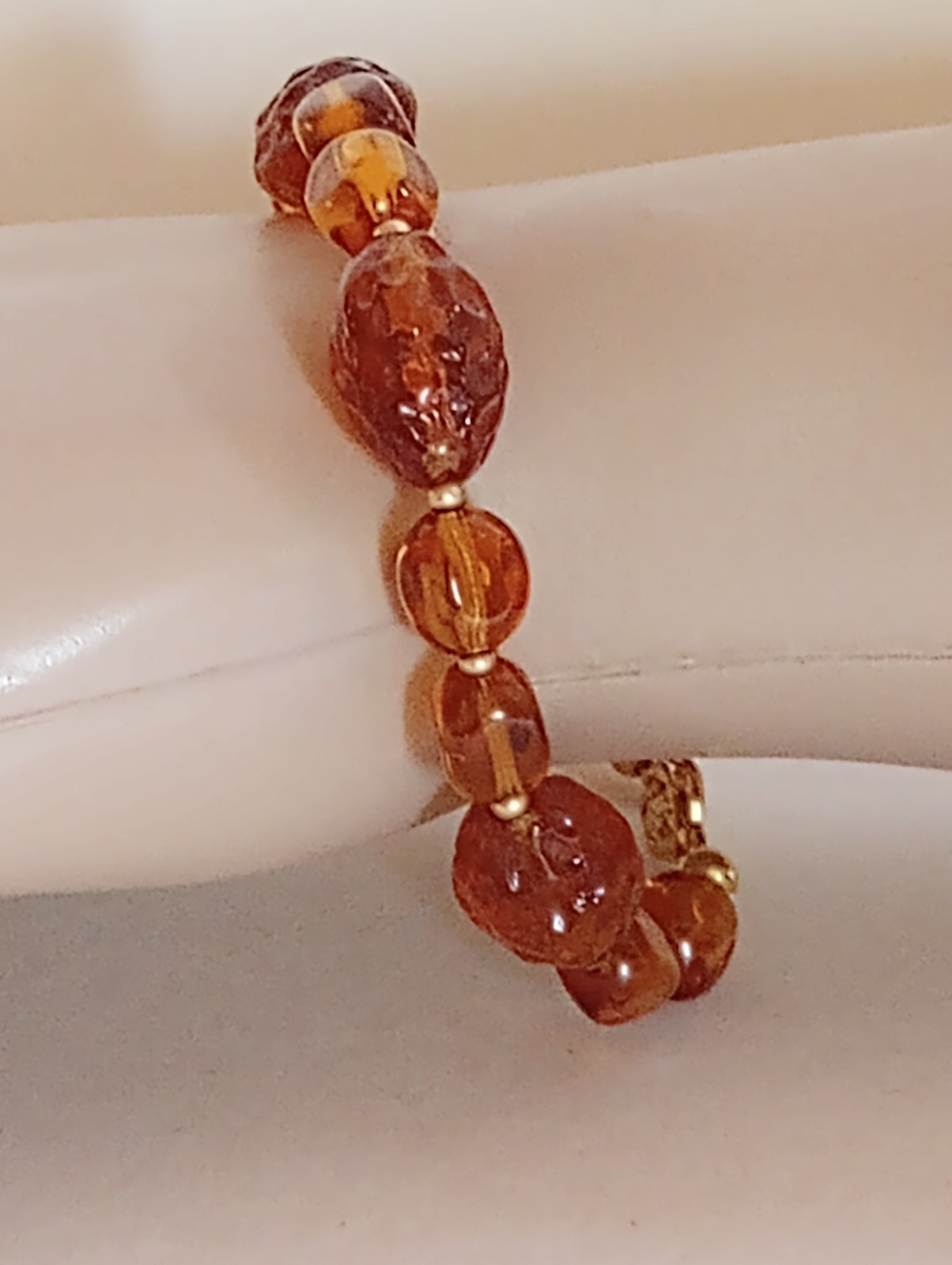 ESTATE HONEY AMBER GLASS PARURE SET NECKLACE 17-18″ BRACELET 7.5″EARRINGS 3.25″