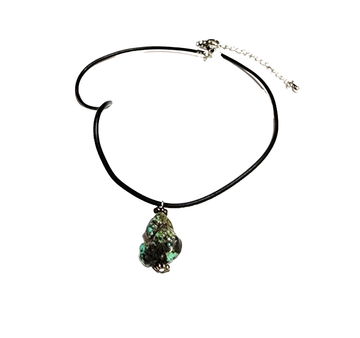 Vintage Natural South-Western Turquoise Bead Pendant Necklace 19″ Black Cord