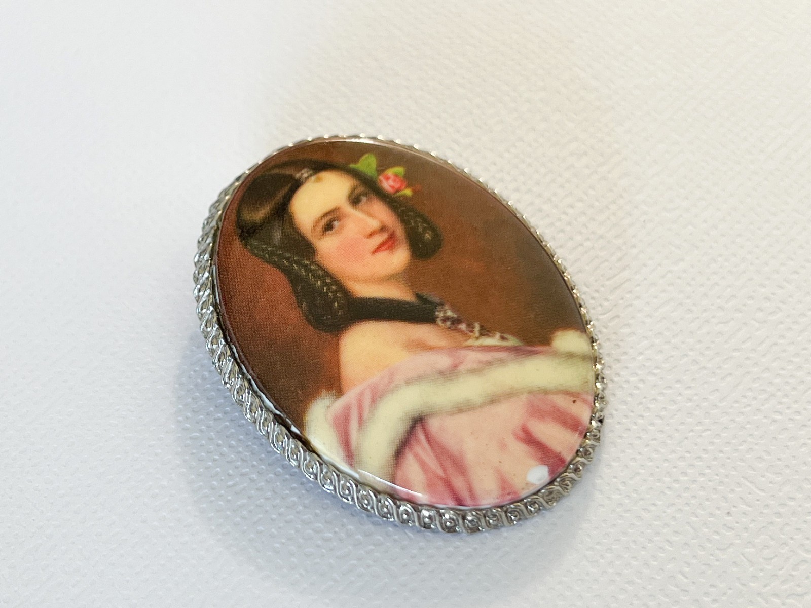 Vintage Lady Portrait Brooch Oval Silver Tone Cameo Victorian Style