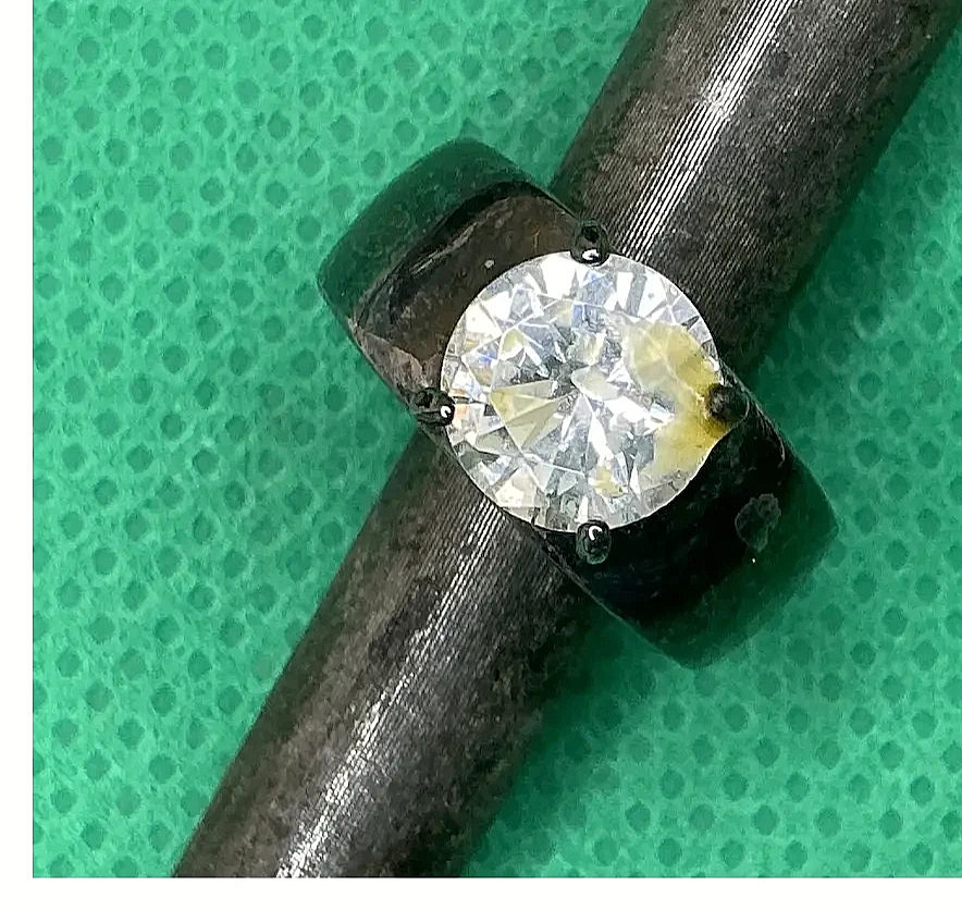 Vintage Sterling Silver 1.5ct Simulated Diamond CZ Solitaire Ring – Size 5 (4.83