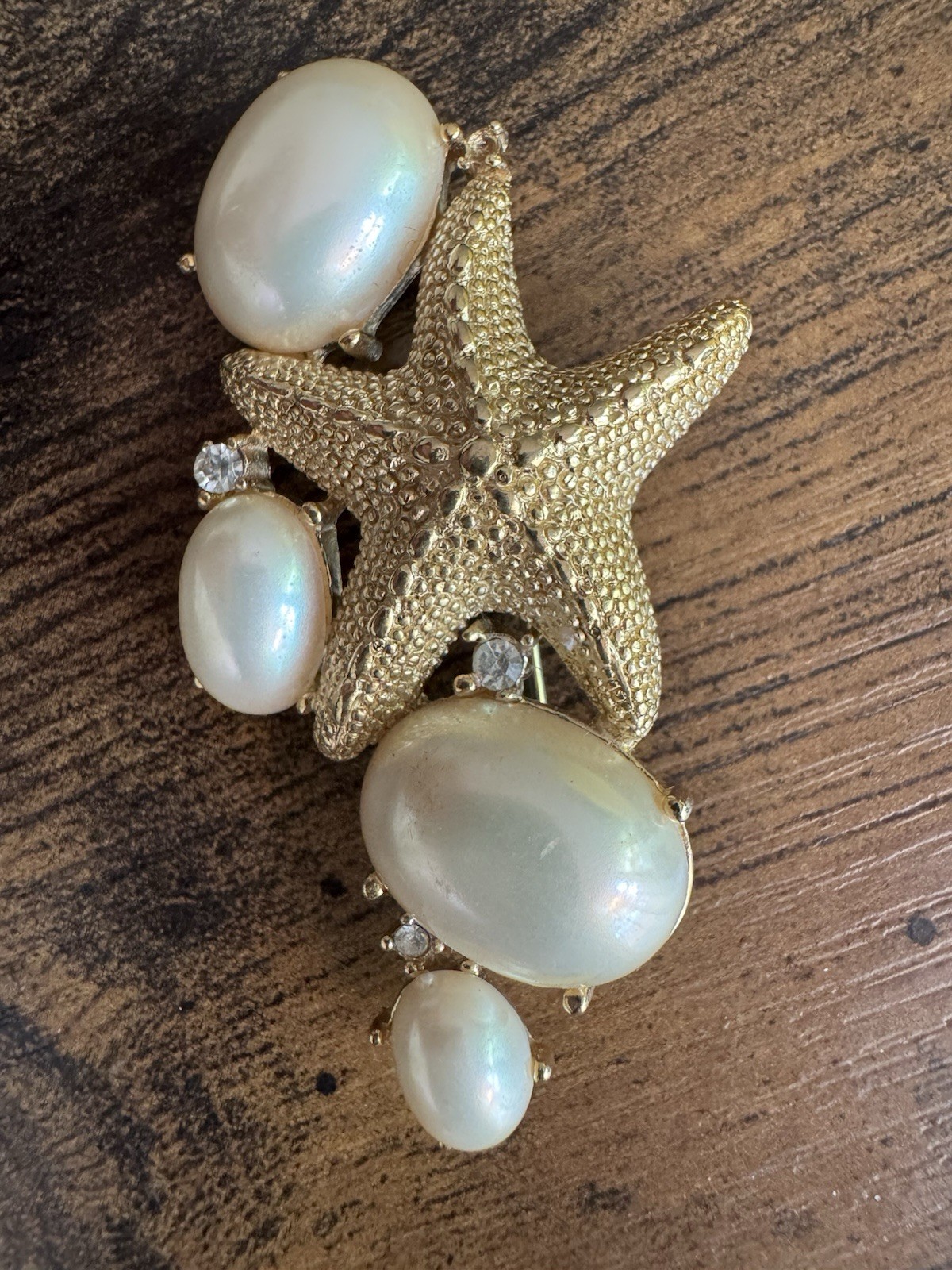VTG Signed Trifari “By The Sea” Starfish Faux Pearl Rhinestone Brooch/Pin 1980s