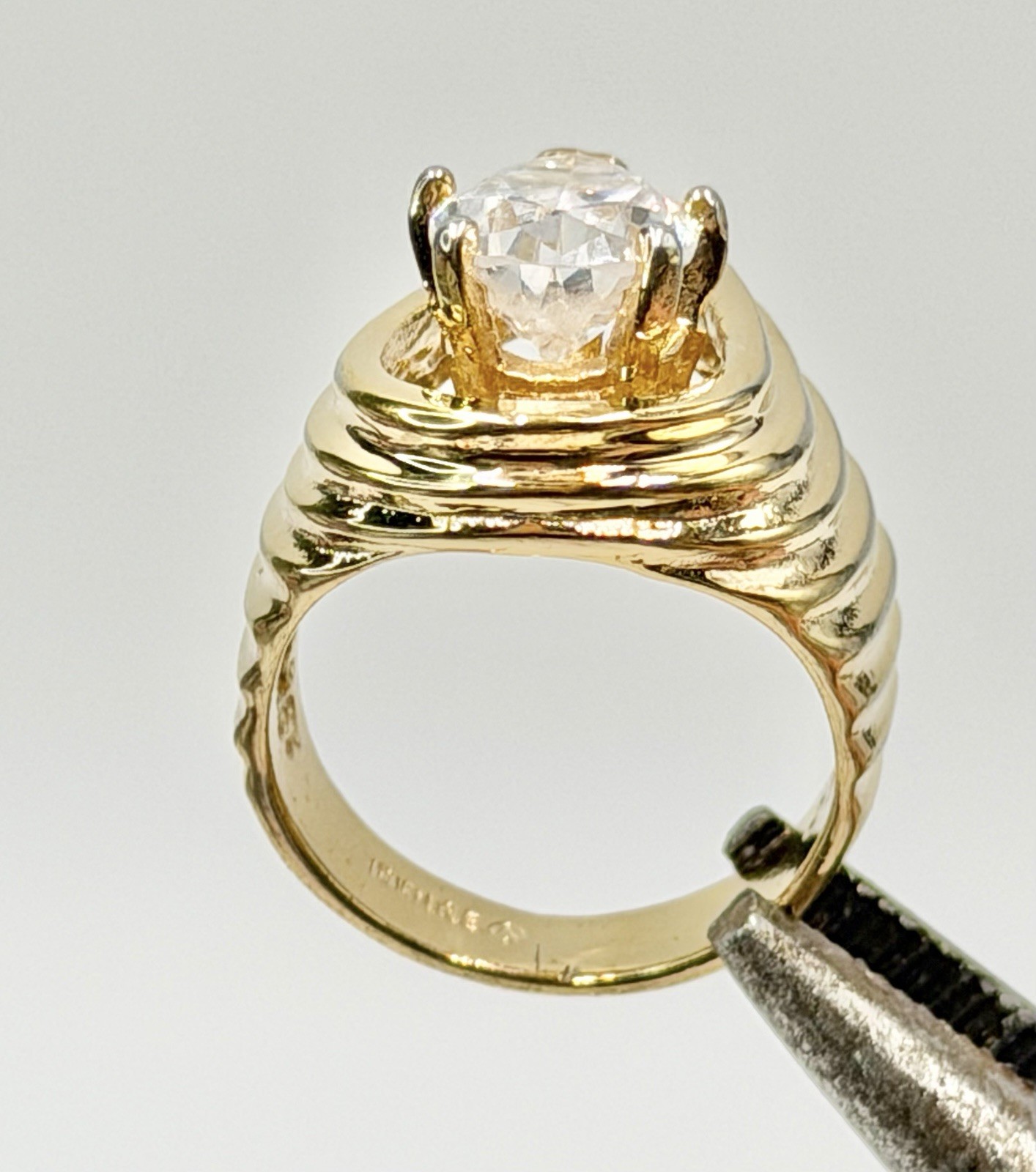 Vintage Aurora Jewelry Co Ring 18KT HGE Pear Cut Cubic Zirconia Stone Size 6
