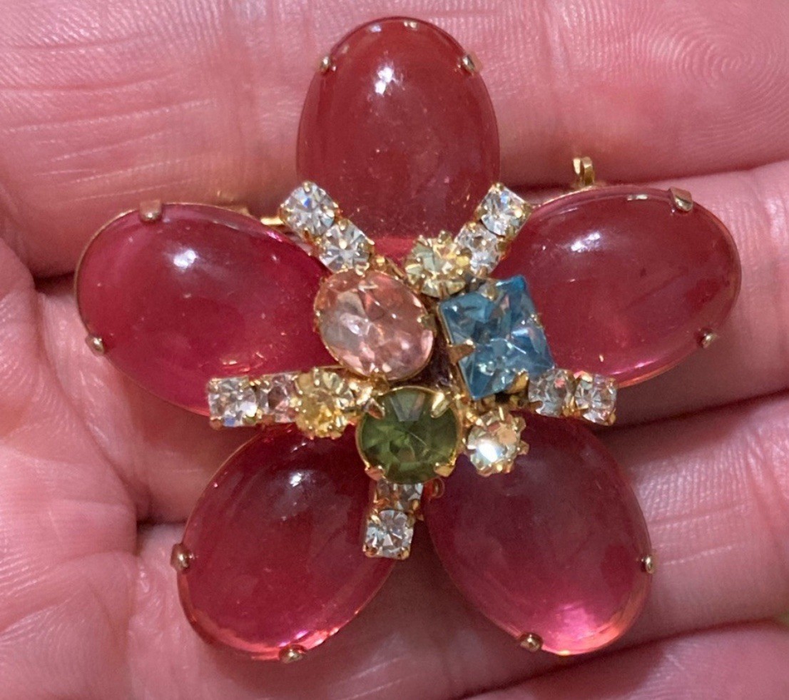 Vintage 1960’s Pink Oval Cabochon Lucite Floral Brooch Almost 2”