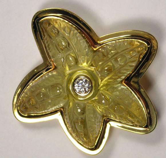 Starfish Pendant/Brooch – 18K Yellow Gold, Beryl, Diamond – Gunther Weinz