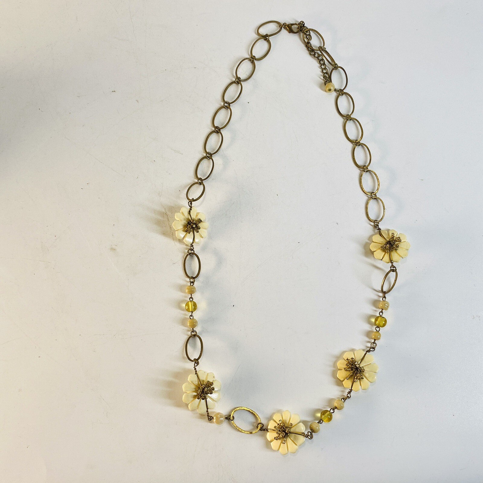 Vintage Carved Flower & Metal Hoop Necklace