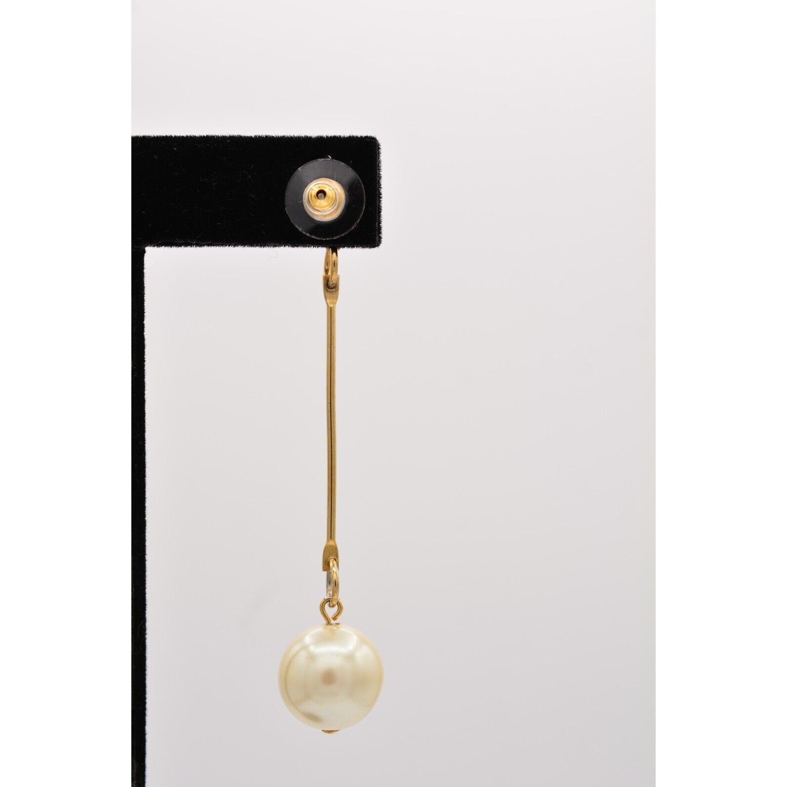 Vintage Dangle Earrings Long Round Faux Pearl Drop White Chunky 1990s BinZ