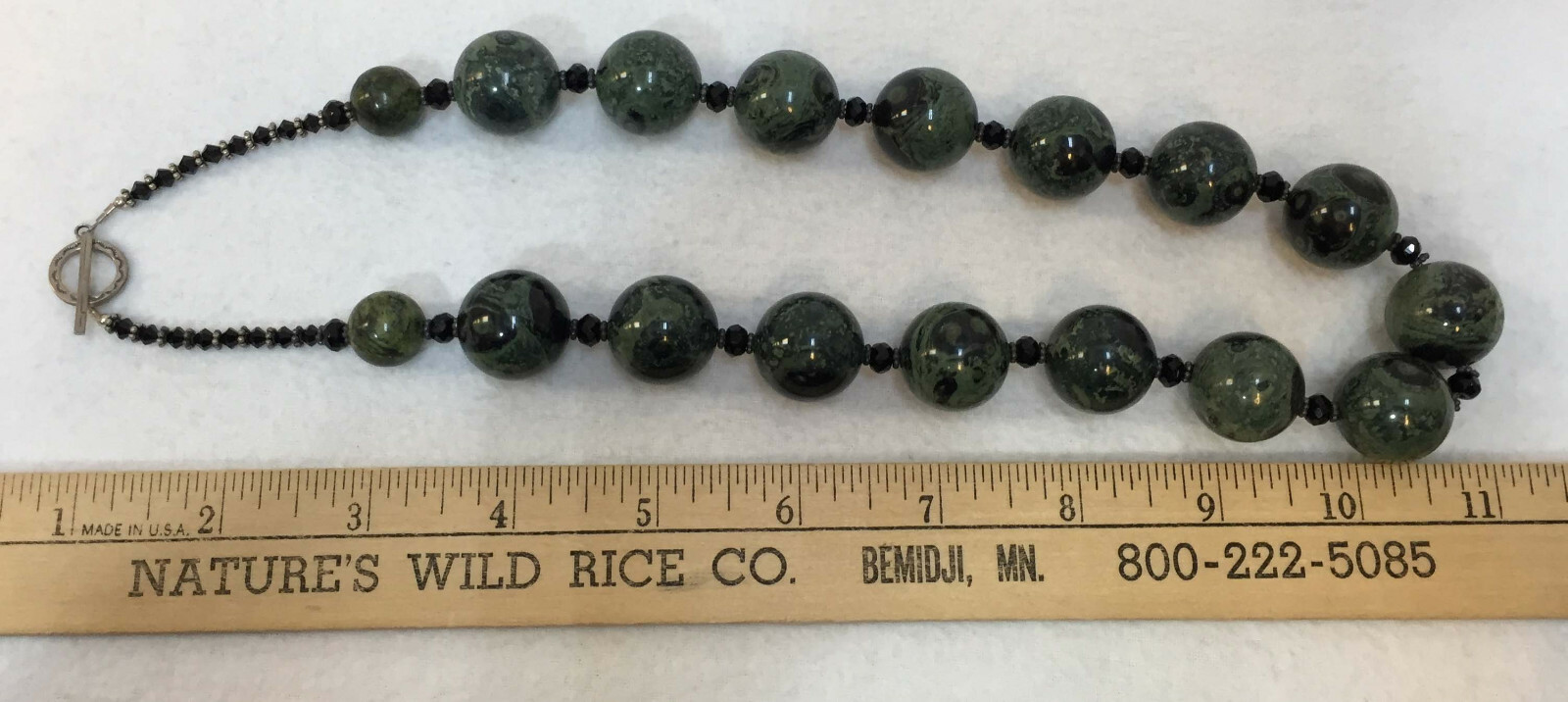 Necklace Polished Stones Green Black Polished Stone Crystal Faceted Beads 22″