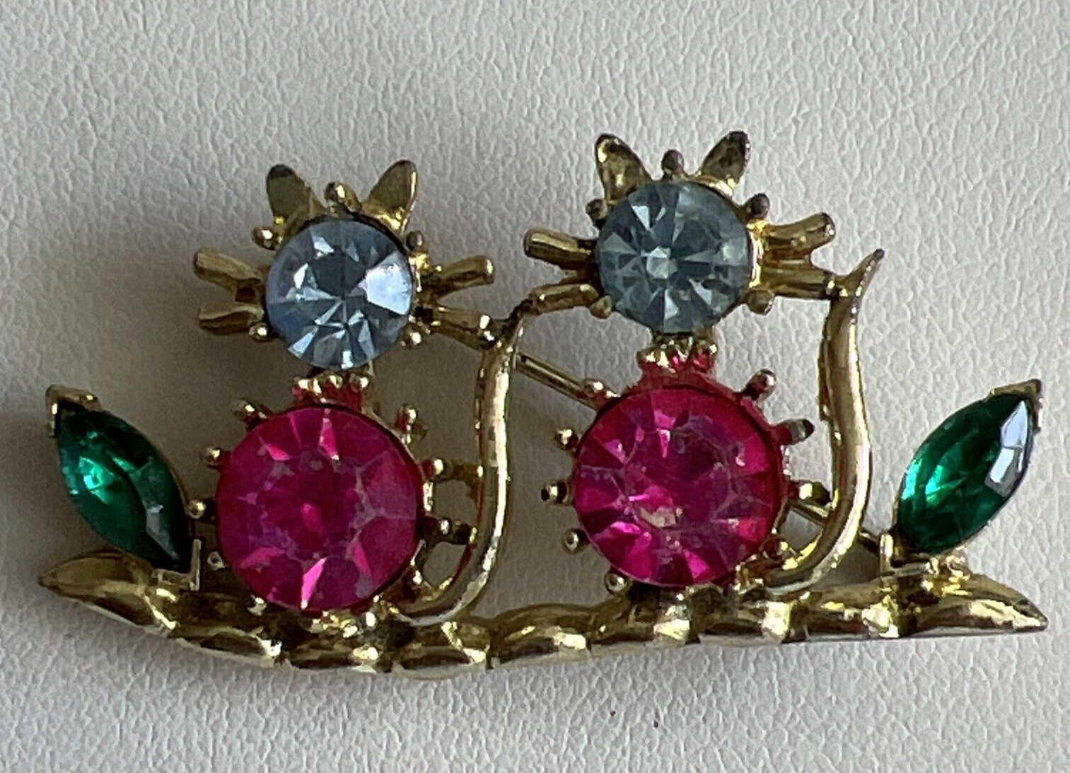 Vintage Pink, Emerald Green & Light Blue Rhinestone Cat Pin Brooch