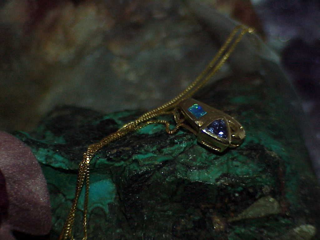 14K Black Opal Trillion Tanzanite 2 Diamond Pendant Necklace Yellow Gold New Tag
