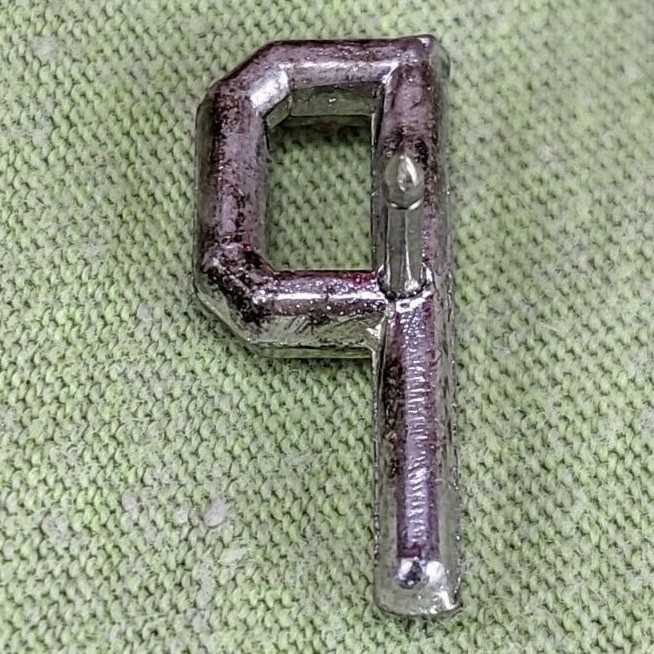 Vintage Letter “P” Rhinestone Brooch Pin Silver Tone 3/4″ Tall