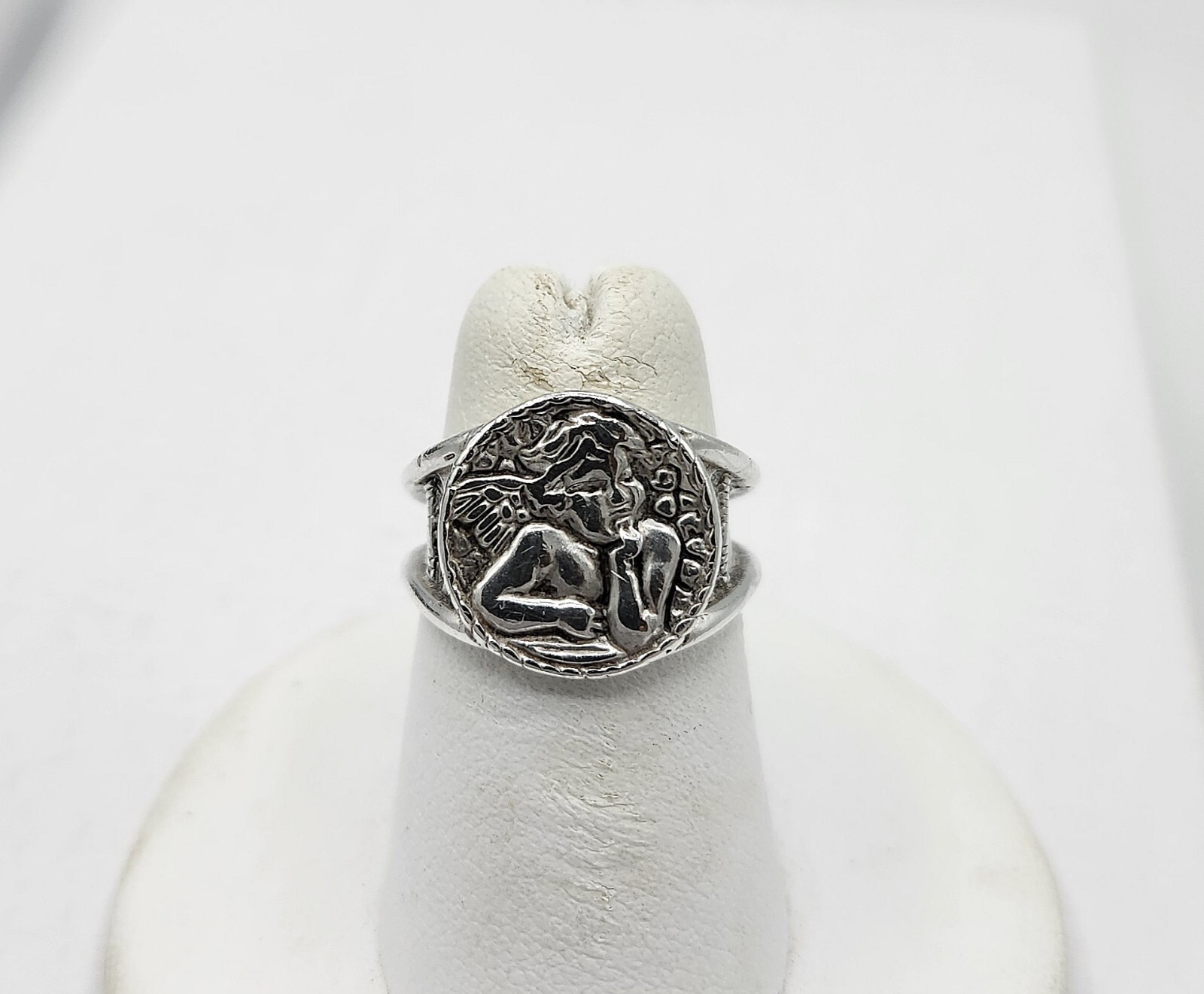 Designer Vintage Shube’s Dakota West Sterling Silver Cherub Angel Ring Size 5