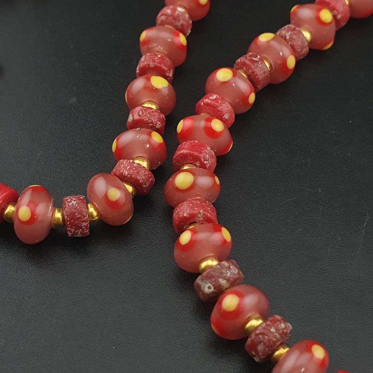 Vintage Venetian Tiny Tire Eye Glass Beads Necklace 26in 8.4-9.2mm