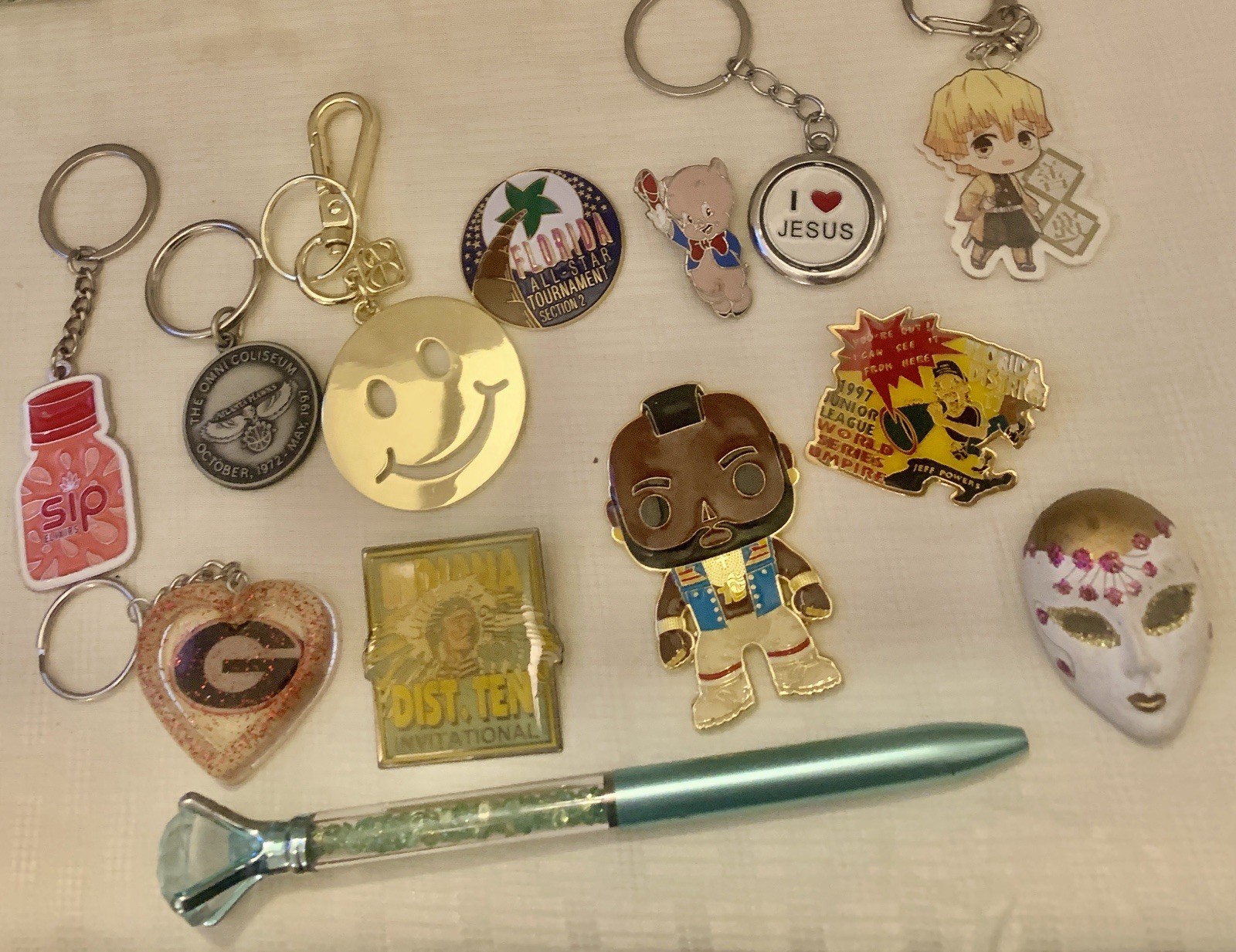 Unique Collectibles ~ Ducks, Dolls, Mickey , Elvis &More ! See Photos / Desc
