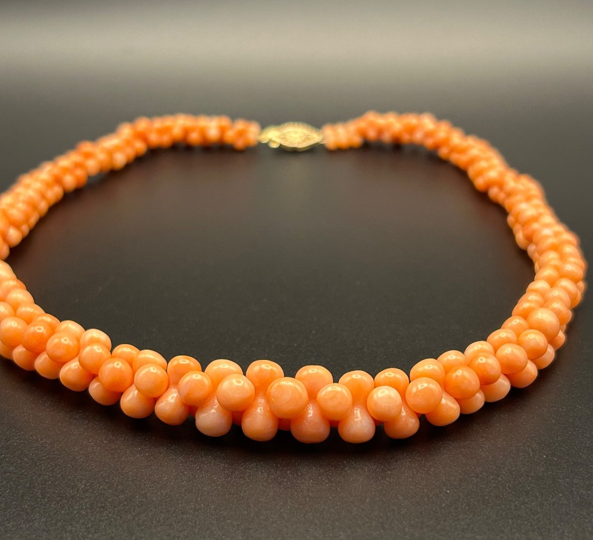 Vintage Heavy Chunky Orange Coral Bead Necklace 16” 10K Gold Clasp 41g Estate