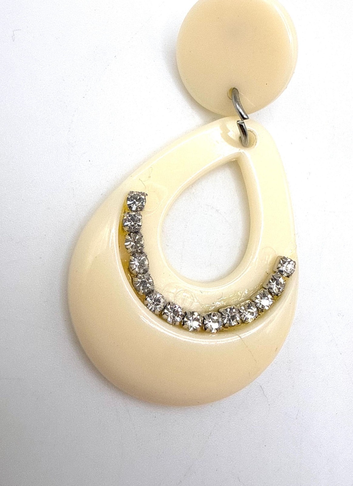 Vintage cream off white lucite drop dangle earrings with rhinestones pierced