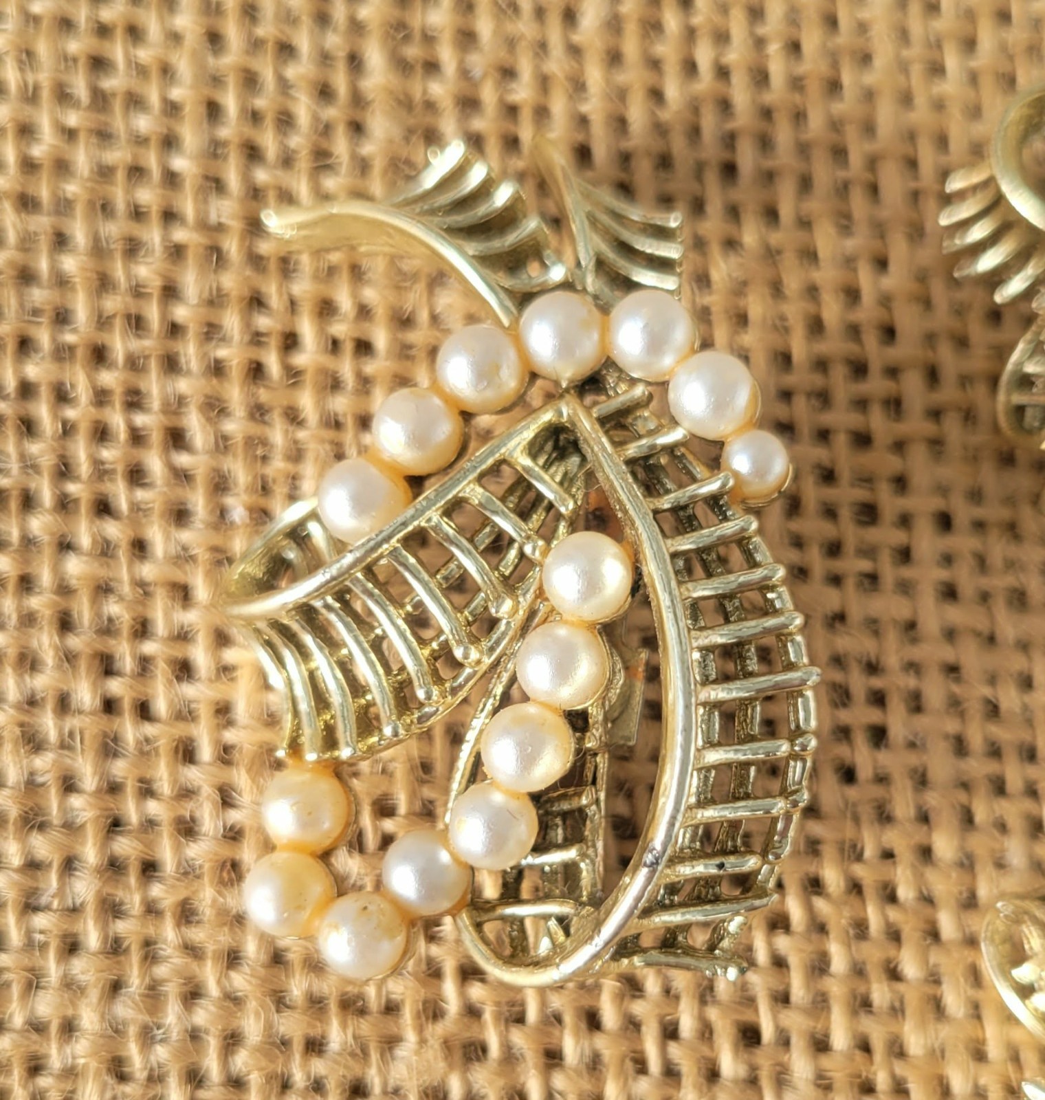 Vintage Faux Pearl Bow Pin Brooch & Clip Earring Set, 1970’s Gold Tone Jewelry