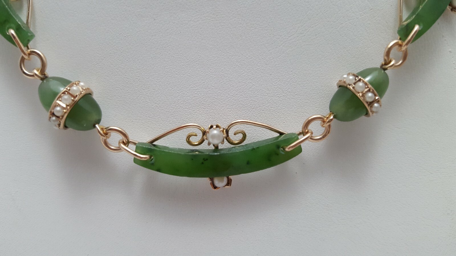 Vintage 9K Karat Solid Yellow Gold English Jade & Pearl Link Chain Necklace