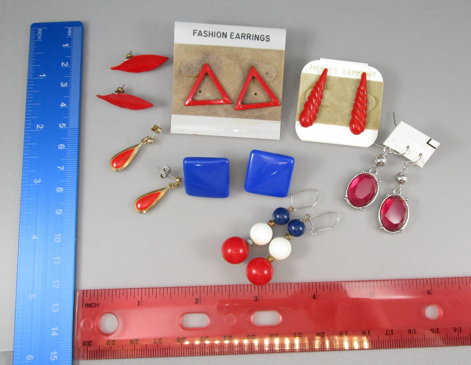 Vtg Mod Retro Varying Colors & Multi Styles LOT of 7 Post Pierced Earrings 152A