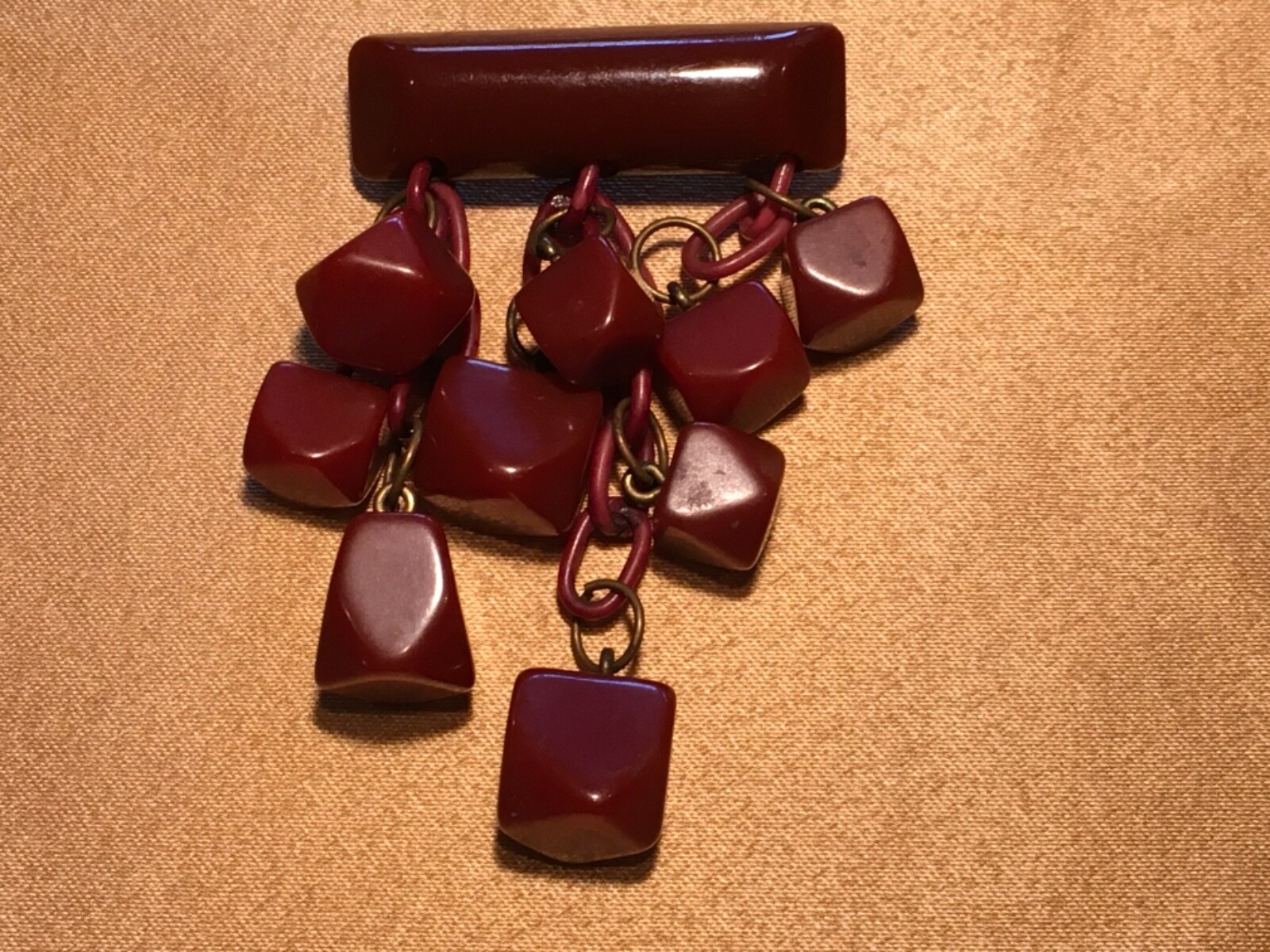 Vintage Redish Brown Dangle BAKELITE Bar Brooch / Pin